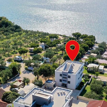 Family Friendly Apartments With A Swimming Pool Sveti Filip I Jakov, Biograd - 19325 Bagian luar foto