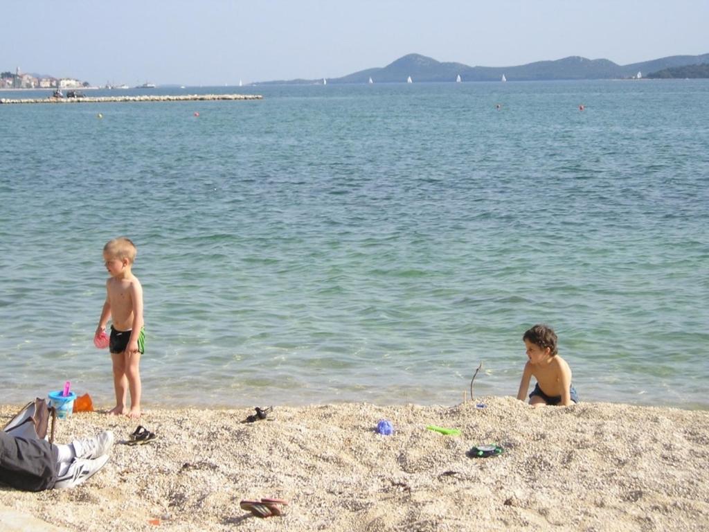 Family Friendly Apartments With A Swimming Pool Sveti Filip I Jakov, Biograd - 19325 Bagian luar foto