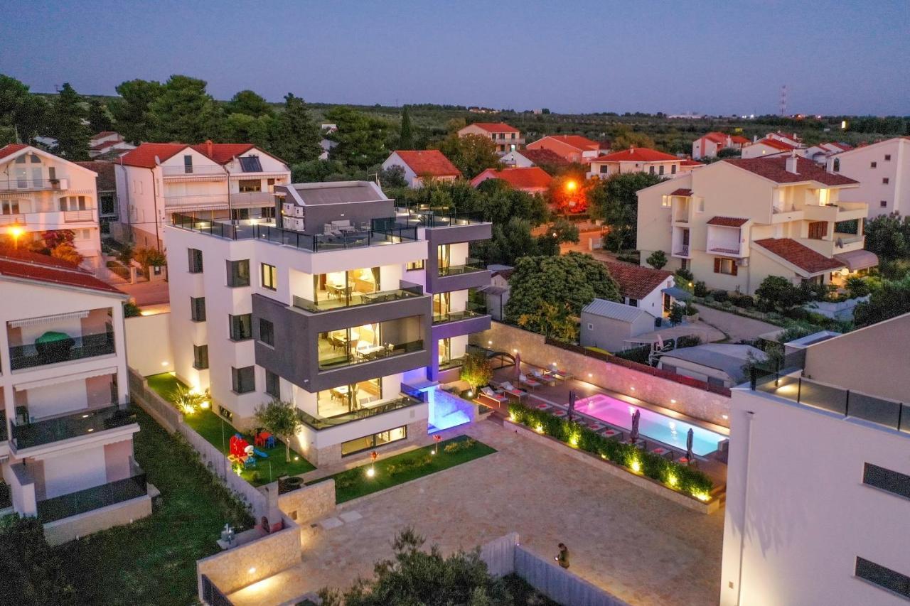 Family Friendly Apartments With A Swimming Pool Sveti Filip I Jakov, Biograd - 19325 Bagian luar foto